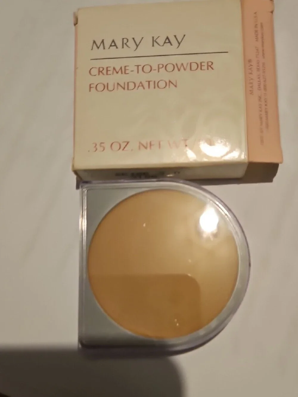 Mary Kay Creme-to-Powder Foundation - Cream/Beige 3